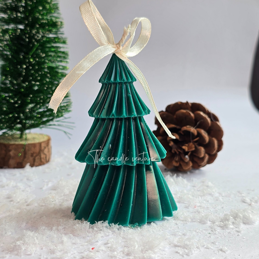 Layered Christmas tree candle